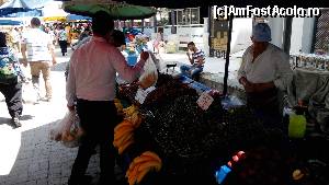 [P21] prin bazarul de fructe/legume » foto by danoradea
 - 
<span class="allrVoted glyphicon glyphicon-heart hidden" id="av629608"></span>
<a class="m-l-10 hidden" id="sv629608" onclick="voting_Foto_DelVot(,629608,19438)" role="button">șterge vot <span class="glyphicon glyphicon-remove"></span></a>
<a id="v9629608" class=" c-red"  onclick="voting_Foto_SetVot(629608)" role="button"><span class="glyphicon glyphicon-heart-empty"></span> <b>LIKE</b> = Votează poza</a> <img class="hidden"  id="f629608W9" src="/imagini/loader.gif" border="0" /><span class="AjErrMes hidden" id="e629608ErM"></span>