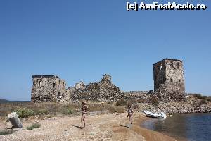 [P43] Manastire bizantina - ruine pe insula » foto by Cristi Siderof
 - 
<span class="allrVoted glyphicon glyphicon-heart hidden" id="av677104"></span>
<a class="m-l-10 hidden" id="sv677104" onclick="voting_Foto_DelVot(,677104,19448)" role="button">șterge vot <span class="glyphicon glyphicon-remove"></span></a>
<a id="v9677104" class=" c-red"  onclick="voting_Foto_SetVot(677104)" role="button"><span class="glyphicon glyphicon-heart-empty"></span> <b>LIKE</b> = Votează poza</a> <img class="hidden"  id="f677104W9" src="/imagini/loader.gif" border="0" /><span class="AjErrMes hidden" id="e677104ErM"></span>