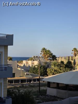 [P04] Marea vazuta din balcon » foto by kandera
 - 
<span class="allrVoted glyphicon glyphicon-heart hidden" id="av1497052"></span>
<a class="m-l-10 hidden" id="sv1497052" onclick="voting_Foto_DelVot(,1497052,19587)" role="button">șterge vot <span class="glyphicon glyphicon-remove"></span></a>
<a id="v91497052" class=" c-red"  onclick="voting_Foto_SetVot(1497052)" role="button"><span class="glyphicon glyphicon-heart-empty"></span> <b>LIKE</b> = Votează poza</a> <img class="hidden"  id="f1497052W9" src="/imagini/loader.gif" border="0" /><span class="AjErrMes hidden" id="e1497052ErM"></span>