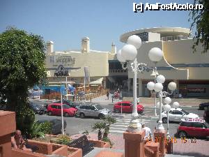 [P30 <small>[nov. 2016]</small>] Aceeasi Marina Shopping la vreme de zi - in dreapta se afla SuperCor iar in spate... Faimosul Puerto Marina » foto by artemisa24
 - 
<span class="allrVoted glyphicon glyphicon-heart hidden" id="av690112"></span>
<a class="m-l-10 hidden" id="sv690112" onclick="voting_Foto_DelVot(,690112,19610)" role="button">șterge vot <span class="glyphicon glyphicon-remove"></span></a>
<a id="v9690112" class=" c-red"  onclick="voting_Foto_SetVot(690112)" role="button"><span class="glyphicon glyphicon-heart-empty"></span> <b>LIKE</b> = Votează poza</a> <img class="hidden"  id="f690112W9" src="/imagini/loader.gif" border="0" /><span class="AjErrMes hidden" id="e690112ErM"></span>