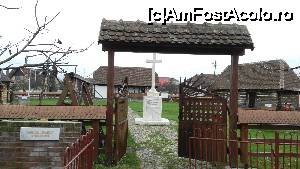 [P12] Complexul Muzeal 'Vatra Satului Românesc - Salonta, vedere de ansamblu.  » foto by bogumil
 - 
<span class="allrVoted glyphicon glyphicon-heart hidden" id="av695018"></span>
<a class="m-l-10 hidden" id="sv695018" onclick="voting_Foto_DelVot(,695018,19687)" role="button">șterge vot <span class="glyphicon glyphicon-remove"></span></a>
<a id="v9695018" class=" c-red"  onclick="voting_Foto_SetVot(695018)" role="button"><span class="glyphicon glyphicon-heart-empty"></span> <b>LIKE</b> = Votează poza</a> <img class="hidden"  id="f695018W9" src="/imagini/loader.gif" border="0" /><span class="AjErrMes hidden" id="e695018ErM"></span>