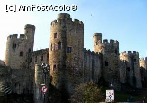 [P21] Castelul Conwy vazut dinspre est » foto by Radu Tudoran
 - 
<span class="allrVoted glyphicon glyphicon-heart hidden" id="av861636"></span>
<a class="m-l-10 hidden" id="sv861636" onclick="voting_Foto_DelVot(,861636,19690)" role="button">șterge vot <span class="glyphicon glyphicon-remove"></span></a>
<a id="v9861636" class=" c-red"  onclick="voting_Foto_SetVot(861636)" role="button"><span class="glyphicon glyphicon-heart-empty"></span> <b>LIKE</b> = Votează poza</a> <img class="hidden"  id="f861636W9" src="/imagini/loader.gif" border="0" /><span class="AjErrMes hidden" id="e861636ErM"></span>