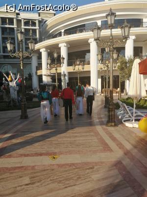 [P39] Artiști. În stânga puteai fuma narghilea într 17-23. Era gratis » foto by M'Liviu
 - 
<span class="allrVoted glyphicon glyphicon-heart hidden" id="av1087225"></span>
<a class="m-l-10 hidden" id="sv1087225" onclick="voting_Foto_DelVot(,1087225,19722)" role="button">șterge vot <span class="glyphicon glyphicon-remove"></span></a>
<a id="v91087225" class=" c-red"  onclick="voting_Foto_SetVot(1087225)" role="button"><span class="glyphicon glyphicon-heart-empty"></span> <b>LIKE</b> = Votează poza</a> <img class="hidden"  id="f1087225W9" src="/imagini/loader.gif" border="0" /><span class="AjErrMes hidden" id="e1087225ErM"></span>