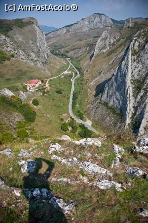 [P15] vedere de sus - cheile valisoarei » foto by dranal
 - 
<span class="allrVoted glyphicon glyphicon-heart hidden" id="av797627"></span>
<a class="m-l-10 hidden" id="sv797627" onclick="voting_Foto_DelVot(,797627,19767)" role="button">șterge vot <span class="glyphicon glyphicon-remove"></span></a>
<a id="v9797627" class=" c-red"  onclick="voting_Foto_SetVot(797627)" role="button"><span class="glyphicon glyphicon-heart-empty"></span> <b>LIKE</b> = Votează poza</a> <img class="hidden"  id="f797627W9" src="/imagini/loader.gif" border="0" /><span class="AjErrMes hidden" id="e797627ErM"></span>