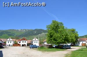 [P41]  -- <small>// FĂRĂ DESCRIERE</small> » foto by AZE
 - 
<span class="allrVoted glyphicon glyphicon-heart hidden" id="av974845"></span>
<a class="m-l-10 hidden" id="sv974845" onclick="voting_Foto_DelVot(,974845,19767)" role="button">șterge vot <span class="glyphicon glyphicon-remove"></span></a>
<a id="v9974845" class=" c-red"  onclick="voting_Foto_SetVot(974845)" role="button"><span class="glyphicon glyphicon-heart-empty"></span> <b>LIKE</b> = Votează poza</a> <img class="hidden"  id="f974845W9" src="/imagini/loader.gif" border="0" /><span class="AjErrMes hidden" id="e974845ErM"></span>