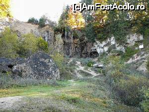 [P02] Imagine de ansamblu cu zona unde se găseşte cascada » foto by Claudiu U.
 - 
<span class="allrVoted glyphicon glyphicon-heart hidden" id="av700212"></span>
<a class="m-l-10 hidden" id="sv700212" onclick="voting_Foto_DelVot(,700212,19774)" role="button">șterge vot <span class="glyphicon glyphicon-remove"></span></a>
<a id="v9700212" class=" c-red"  onclick="voting_Foto_SetVot(700212)" role="button"><span class="glyphicon glyphicon-heart-empty"></span> <b>LIKE</b> = Votează poza</a> <img class="hidden"  id="f700212W9" src="/imagini/loader.gif" border="0" /><span class="AjErrMes hidden" id="e700212ErM"></span>