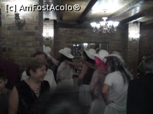 [P11] parada Capilnencelor printre mese » foto by adri-nico*
 - 
<span class="allrVoted glyphicon glyphicon-heart hidden" id="av723580"></span>
<a class="m-l-10 hidden" id="sv723580" onclick="voting_Foto_DelVot(,723580,19864)" role="button">șterge vot <span class="glyphicon glyphicon-remove"></span></a>
<a id="v9723580" class=" c-red"  onclick="voting_Foto_SetVot(723580)" role="button"><span class="glyphicon glyphicon-heart-empty"></span> <b>LIKE</b> = Votează poza</a> <img class="hidden"  id="f723580W9" src="/imagini/loader.gif" border="0" /><span class="AjErrMes hidden" id="e723580ErM"></span>