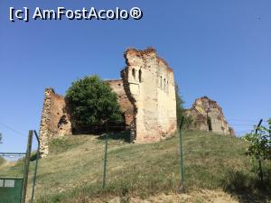 [P05] Cetatea Slimnic - In spatele gardului aveam sa descoperim cetatea » foto by mishu
 - 
<span class="allrVoted glyphicon glyphicon-heart hidden" id="av892359"></span>
<a class="m-l-10 hidden" id="sv892359" onclick="voting_Foto_DelVot(,892359,19908)" role="button">șterge vot <span class="glyphicon glyphicon-remove"></span></a>
<a id="v9892359" class=" c-red"  onclick="voting_Foto_SetVot(892359)" role="button"><span class="glyphicon glyphicon-heart-empty"></span> <b>LIKE</b> = Votează poza</a> <img class="hidden"  id="f892359W9" src="/imagini/loader.gif" border="0" /><span class="AjErrMes hidden" id="e892359ErM"></span>