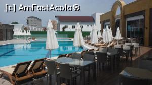 [P08] The Lumos - piscina » foto by Andox
 - 
<span class="allrVoted glyphicon glyphicon-heart hidden" id="av753514"></span>
<a class="m-l-10 hidden" id="sv753514" onclick="voting_Foto_DelVot(,753514,19919)" role="button">șterge vot <span class="glyphicon glyphicon-remove"></span></a>
<a id="v9753514" class=" c-red"  onclick="voting_Foto_SetVot(753514)" role="button"><span class="glyphicon glyphicon-heart-empty"></span> <b>LIKE</b> = Votează poza</a> <img class="hidden"  id="f753514W9" src="/imagini/loader.gif" border="0" /><span class="AjErrMes hidden" id="e753514ErM"></span>