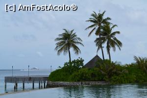 [P20] vedere de la piscina main, în depărtare se vede ancorat catamaranul Four Seasons, gazda noastră pentru următoarele 3 nopți » foto by barbu minel
 - 
<span class="allrVoted glyphicon glyphicon-heart hidden" id="av711420"></span>
<a class="m-l-10 hidden" id="sv711420" onclick="voting_Foto_DelVot(,711420,19933)" role="button">șterge vot <span class="glyphicon glyphicon-remove"></span></a>
<a id="v9711420" class=" c-red"  onclick="voting_Foto_SetVot(711420)" role="button"><span class="glyphicon glyphicon-heart-empty"></span> <b>LIKE</b> = Votează poza</a> <img class="hidden"  id="f711420W9" src="/imagini/loader.gif" border="0" /><span class="AjErrMes hidden" id="e711420ErM"></span>