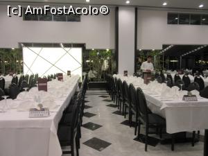 [P17] Restaurantul principal » foto by Michi
 - 
<span class="allrVoted glyphicon glyphicon-heart hidden" id="av714924"></span>
<a class="m-l-10 hidden" id="sv714924" onclick="voting_Foto_DelVot(,714924,19960)" role="button">șterge vot <span class="glyphicon glyphicon-remove"></span></a>
<a id="v9714924" class=" c-red"  onclick="voting_Foto_SetVot(714924)" role="button"><span class="glyphicon glyphicon-heart-empty"></span> <b>LIKE</b> = Votează poza</a> <img class="hidden"  id="f714924W9" src="/imagini/loader.gif" border="0" /><span class="AjErrMes hidden" id="e714924ErM"></span>