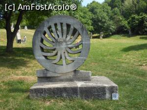 [P02] Tabara de sculptura Magura - "Ceas solar", simbolul muzeului in aer liber. » foto by iulianic
 - 
<span class="allrVoted glyphicon glyphicon-heart hidden" id="av1325650"></span>
<a class="m-l-10 hidden" id="sv1325650" onclick="voting_Foto_DelVot(,1325650,19973)" role="button">șterge vot <span class="glyphicon glyphicon-remove"></span></a>
<a id="v91325650" class=" c-red"  onclick="voting_Foto_SetVot(1325650)" role="button"><span class="glyphicon glyphicon-heart-empty"></span> <b>LIKE</b> = Votează poza</a> <img class="hidden"  id="f1325650W9" src="/imagini/loader.gif" border="0" /><span class="AjErrMes hidden" id="e1325650ErM"></span>