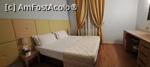 [P02] Hotel Re Enzo, camera noastră » foto by irinad
 - 
<span class="allrVoted glyphicon glyphicon-heart hidden" id="av1519887"></span>
<a class="m-l-10 hidden" id="sv1519887" onclick="voting_Foto_DelVot(,1519887,19987)" role="button">șterge vot <span class="glyphicon glyphicon-remove"></span></a>
<a id="v91519887" class=" c-red"  onclick="voting_Foto_SetVot(1519887)" role="button"><span class="glyphicon glyphicon-heart-empty"></span> <b>LIKE</b> = Votează poza</a> <img class="hidden"  id="f1519887W9" src="/imagini/loader.gif" border="0" /><span class="AjErrMes hidden" id="e1519887ErM"></span>