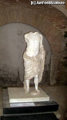 [P28] Incursiune în Roma (III) Colina Palatină, statuie romană » foto by magdalena
 - 
<span class="allrVoted glyphicon glyphicon-heart hidden" id="av281499"></span>
<a class="m-l-10 hidden" id="sv281499" onclick="voting_Foto_DelVot(,281499,20020)" role="button">șterge vot <span class="glyphicon glyphicon-remove"></span></a>
<a id="v9281499" class=" c-red"  onclick="voting_Foto_SetVot(281499)" role="button"><span class="glyphicon glyphicon-heart-empty"></span> <b>LIKE</b> = Votează poza</a> <img class="hidden"  id="f281499W9" src="/imagini/loader.gif" border="0" /><span class="AjErrMes hidden" id="e281499ErM"></span>