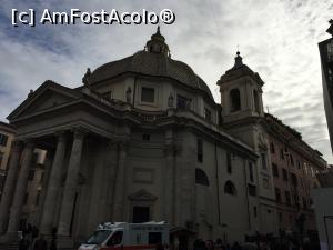 [P29] Biserica Santa Maria di Popolo flancheaza <b>Piazza del Popolo</b> » foto by Dan&Ema
 - 
<span class="allrVoted glyphicon glyphicon-heart hidden" id="av939135"></span>
<a class="m-l-10 hidden" id="sv939135" onclick="voting_Foto_DelVot(,939135,20021)" role="button">șterge vot <span class="glyphicon glyphicon-remove"></span></a>
<a id="v9939135" class=" c-red"  onclick="voting_Foto_SetVot(939135)" role="button"><span class="glyphicon glyphicon-heart-empty"></span> <b>LIKE</b> = Votează poza</a> <img class="hidden"  id="f939135W9" src="/imagini/loader.gif" border="0" /><span class="AjErrMes hidden" id="e939135ErM"></span>