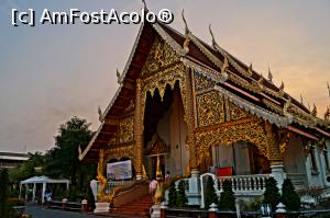 [P07] Wat Phra Singh in lumina serii » foto by Pami*
 - 
<span class="allrVoted glyphicon glyphicon-heart hidden" id="av719697"></span>
<a class="m-l-10 hidden" id="sv719697" onclick="voting_Foto_DelVot(,719697,20034)" role="button">șterge vot <span class="glyphicon glyphicon-remove"></span></a>
<a id="v9719697" class=" c-red"  onclick="voting_Foto_SetVot(719697)" role="button"><span class="glyphicon glyphicon-heart-empty"></span> <b>LIKE</b> = Votează poza</a> <img class="hidden"  id="f719697W9" src="/imagini/loader.gif" border="0" /><span class="AjErrMes hidden" id="e719697ErM"></span>