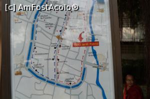 [P04] harta orasului Lamphun- scrisa pe thailandeza- se pare ca aici foarte rar mai vin turistii » foto by Pami*
 - 
<span class="allrVoted glyphicon glyphicon-heart hidden" id="av720162"></span>
<a class="m-l-10 hidden" id="sv720162" onclick="voting_Foto_DelVot(,720162,20034)" role="button">șterge vot <span class="glyphicon glyphicon-remove"></span></a>
<a id="v9720162" class=" c-red"  onclick="voting_Foto_SetVot(720162)" role="button"><span class="glyphicon glyphicon-heart-empty"></span> <b>LIKE</b> = Votează poza</a> <img class="hidden"  id="f720162W9" src="/imagini/loader.gif" border="0" /><span class="AjErrMes hidden" id="e720162ErM"></span>