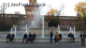 [P07] in fata palatului Sforzesco » foto by andromeda
 - 
<span class="allrVoted glyphicon glyphicon-heart hidden" id="av723709"></span>
<a class="m-l-10 hidden" id="sv723709" onclick="voting_Foto_DelVot(,723709,20083)" role="button">șterge vot <span class="glyphicon glyphicon-remove"></span></a>
<a id="v9723709" class=" c-red"  onclick="voting_Foto_SetVot(723709)" role="button"><span class="glyphicon glyphicon-heart-empty"></span> <b>LIKE</b> = Votează poza</a> <img class="hidden"  id="f723709W9" src="/imagini/loader.gif" border="0" /><span class="AjErrMes hidden" id="e723709ErM"></span>
