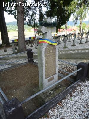 [P14] Monumentul funerar al tribunului Simion Groza - Țebea.  » foto by tata123 🔱
 - 
<span class="allrVoted glyphicon glyphicon-heart hidden" id="av1107151"></span>
<a class="m-l-10 hidden" id="sv1107151" onclick="voting_Foto_DelVot(,1107151,20095)" role="button">șterge vot <span class="glyphicon glyphicon-remove"></span></a>
<a id="v91107151" class=" c-red"  onclick="voting_Foto_SetVot(1107151)" role="button"><span class="glyphicon glyphicon-heart-empty"></span> <b>LIKE</b> = Votează poza</a> <img class="hidden"  id="f1107151W9" src="/imagini/loader.gif" border="0" /><span class="AjErrMes hidden" id="e1107151ErM"></span>