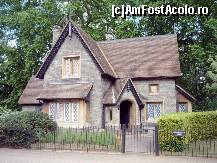 [P24] Kensington Gardens - Buckhill Lodge, proprietate privată pe teritoriul parcului... » foto by Dragoș_MD
 - 
<span class="allrVoted glyphicon glyphicon-heart hidden" id="av207912"></span>
<a class="m-l-10 hidden" id="sv207912" onclick="voting_Foto_DelVot(,207912,20168)" role="button">șterge vot <span class="glyphicon glyphicon-remove"></span></a>
<a id="v9207912" class=" c-red"  onclick="voting_Foto_SetVot(207912)" role="button"><span class="glyphicon glyphicon-heart-empty"></span> <b>LIKE</b> = Votează poza</a> <img class="hidden"  id="f207912W9" src="/imagini/loader.gif" border="0" /><span class="AjErrMes hidden" id="e207912ErM"></span>