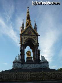 [P41] Kensington Gardens - Albert Memorial. » foto by Dragoș_MD
 - 
<span class="allrVoted glyphicon glyphicon-heart hidden" id="av207932"></span>
<a class="m-l-10 hidden" id="sv207932" onclick="voting_Foto_DelVot(,207932,20168)" role="button">șterge vot <span class="glyphicon glyphicon-remove"></span></a>
<a id="v9207932" class=" c-red"  onclick="voting_Foto_SetVot(207932)" role="button"><span class="glyphicon glyphicon-heart-empty"></span> <b>LIKE</b> = Votează poza</a> <img class="hidden"  id="f207932W9" src="/imagini/loader.gif" border="0" /><span class="AjErrMes hidden" id="e207932ErM"></span>