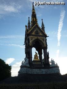 [P42] Kensington Gardens - Albert Memorial. » foto by Dragoș_MD
 - 
<span class="allrVoted glyphicon glyphicon-heart hidden" id="av207933"></span>
<a class="m-l-10 hidden" id="sv207933" onclick="voting_Foto_DelVot(,207933,20168)" role="button">șterge vot <span class="glyphicon glyphicon-remove"></span></a>
<a id="v9207933" class=" c-red"  onclick="voting_Foto_SetVot(207933)" role="button"><span class="glyphicon glyphicon-heart-empty"></span> <b>LIKE</b> = Votează poza</a> <img class="hidden"  id="f207933W9" src="/imagini/loader.gif" border="0" /><span class="AjErrMes hidden" id="e207933ErM"></span>