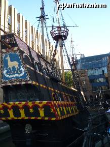 [P88] 'The Golden Hinde', pupa. » foto by Dragoș_MD
 - 
<span class="allrVoted glyphicon glyphicon-heart hidden" id="av208031"></span>
<a class="m-l-10 hidden" id="sv208031" onclick="voting_Foto_DelVot(,208031,20168)" role="button">șterge vot <span class="glyphicon glyphicon-remove"></span></a>
<a id="v9208031" class=" c-red"  onclick="voting_Foto_SetVot(208031)" role="button"><span class="glyphicon glyphicon-heart-empty"></span> <b>LIKE</b> = Votează poza</a> <img class="hidden"  id="f208031W9" src="/imagini/loader.gif" border="0" /><span class="AjErrMes hidden" id="e208031ErM"></span>