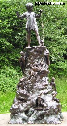 [P89] Statuia lui Peter Pan din Kensington Gardens (poză wikimedia). » foto by Dragoș_MD
 - 
<span class="allrVoted glyphicon glyphicon-heart hidden" id="av208034"></span>
<a class="m-l-10 hidden" id="sv208034" onclick="voting_Foto_DelVot(,208034,20168)" role="button">șterge vot <span class="glyphicon glyphicon-remove"></span></a>
<a id="v9208034" class=" c-red"  onclick="voting_Foto_SetVot(208034)" role="button"><span class="glyphicon glyphicon-heart-empty"></span> <b>LIKE</b> = Votează poza</a> <img class="hidden"  id="f208034W9" src="/imagini/loader.gif" border="0" /><span class="AjErrMes hidden" id="e208034ErM"></span>