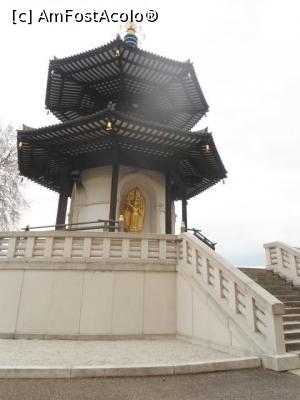 [P18] Peace Pagoda Battersea Park » foto by Silvia30*
 - 
<span class="allrVoted glyphicon glyphicon-heart hidden" id="av730376"></span>
<a class="m-l-10 hidden" id="sv730376" onclick="voting_Foto_DelVot(,730376,20168)" role="button">șterge vot <span class="glyphicon glyphicon-remove"></span></a>
<a id="v9730376" class=" c-red"  onclick="voting_Foto_SetVot(730376)" role="button"><span class="glyphicon glyphicon-heart-empty"></span> <b>LIKE</b> = Votează poza</a> <img class="hidden"  id="f730376W9" src="/imagini/loader.gif" border="0" /><span class="AjErrMes hidden" id="e730376ErM"></span>