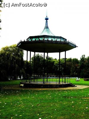[P04] gazebo Regent Park » foto by Silvia30*
 - 
<span class="allrVoted glyphicon glyphicon-heart hidden" id="av729847"></span>
<a class="m-l-10 hidden" id="sv729847" onclick="voting_Foto_DelVot(,729847,20168)" role="button">șterge vot <span class="glyphicon glyphicon-remove"></span></a>
<a id="v9729847" class=" c-red"  onclick="voting_Foto_SetVot(729847)" role="button"><span class="glyphicon glyphicon-heart-empty"></span> <b>LIKE</b> = Votează poza</a> <img class="hidden"  id="f729847W9" src="/imagini/loader.gif" border="0" /><span class="AjErrMes hidden" id="e729847ErM"></span>