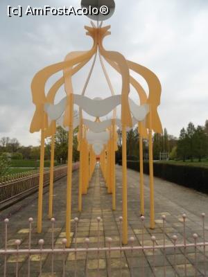 [P08] Battersea Park » foto by Silvia30*
 - 
<span class="allrVoted glyphicon glyphicon-heart hidden" id="av730121"></span>
<a class="m-l-10 hidden" id="sv730121" onclick="voting_Foto_DelVot(,730121,20168)" role="button">șterge vot <span class="glyphicon glyphicon-remove"></span></a>
<a id="v9730121" class=" c-red"  onclick="voting_Foto_SetVot(730121)" role="button"><span class="glyphicon glyphicon-heart-empty"></span> <b>LIKE</b> = Votează poza</a> <img class="hidden"  id="f730121W9" src="/imagini/loader.gif" border="0" /><span class="AjErrMes hidden" id="e730121ErM"></span>