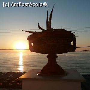 [P03] Răsăritul de soare văzut de pe balcon.  » foto by wasi
 - 
<span class="allrVoted glyphicon glyphicon-heart hidden" id="av863235"></span>
<a class="m-l-10 hidden" id="sv863235" onclick="voting_Foto_DelVot(,863235,20179)" role="button">șterge vot <span class="glyphicon glyphicon-remove"></span></a>
<a id="v9863235" class=" c-red"  onclick="voting_Foto_SetVot(863235)" role="button"><span class="glyphicon glyphicon-heart-empty"></span> <b>LIKE</b> = Votează poza</a> <img class="hidden"  id="f863235W9" src="/imagini/loader.gif" border="0" /><span class="AjErrMes hidden" id="e863235ErM"></span>