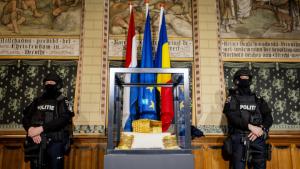 [P08] Foto de la conferinţa de presă din 21 apr. 26 » foto by Michi <span class="label label-default labelC_thin small">NEVOTABILĂ</span>