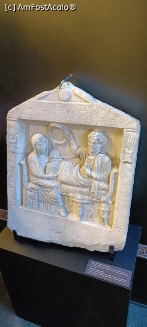 [P13] Stelă funerară romană (secolul al II-lea d. Hr.). » foto by tata123 🔱
 - 
<span class="allrVoted glyphicon glyphicon-heart hidden" id="av1504589"></span>
<a class="m-l-10 hidden" id="sv1504589" onclick="voting_Foto_DelVot(,1504589,20189)" role="button">șterge vot <span class="glyphicon glyphicon-remove"></span></a>
<a id="v91504589" class=" c-red"  onclick="voting_Foto_SetVot(1504589)" role="button"><span class="glyphicon glyphicon-heart-empty"></span> <b>LIKE</b> = Votează poza</a> <img class="hidden"  id="f1504589W9" src="/imagini/loader.gif" border="0" /><span class="AjErrMes hidden" id="e1504589ErM"></span>