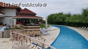 [P02] Terasa exterioară a pensiunii Laguna Albastră. Se observă piscina pentru copii.  » foto by Floryn81
 - 
<span class="allrVoted glyphicon glyphicon-heart hidden" id="av983212"></span>
<a class="m-l-10 hidden" id="sv983212" onclick="voting_Foto_DelVot(,983212,20205)" role="button">șterge vot <span class="glyphicon glyphicon-remove"></span></a>
<a id="v9983212" class=" c-red"  onclick="voting_Foto_SetVot(983212)" role="button"><span class="glyphicon glyphicon-heart-empty"></span> <b>LIKE</b> = Votează poza</a> <img class="hidden"  id="f983212W9" src="/imagini/loader.gif" border="0" /><span class="AjErrMes hidden" id="e983212ErM"></span>