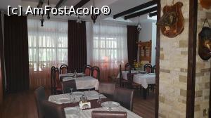 [P03] Restaurantul pensiunii Laguna Albastră - fotografie realizată în interior.  » foto by Floryn81
 - 
<span class="allrVoted glyphicon glyphicon-heart hidden" id="av983213"></span>
<a class="m-l-10 hidden" id="sv983213" onclick="voting_Foto_DelVot(,983213,20205)" role="button">șterge vot <span class="glyphicon glyphicon-remove"></span></a>
<a id="v9983213" class=" c-red"  onclick="voting_Foto_SetVot(983213)" role="button"><span class="glyphicon glyphicon-heart-empty"></span> <b>LIKE</b> = Votează poza</a> <img class="hidden"  id="f983213W9" src="/imagini/loader.gif" border="0" /><span class="AjErrMes hidden" id="e983213ErM"></span>