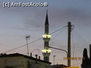 [P18] Minaretul nou luminând în noapte.  » foto by elviramvio
 - 
<span class="allrVoted glyphicon glyphicon-heart hidden" id="av978498"></span>
<a class="m-l-10 hidden" id="sv978498" onclick="voting_Foto_DelVot(,978498,20250)" role="button">șterge vot <span class="glyphicon glyphicon-remove"></span></a>
<a id="v9978498" class=" c-red"  onclick="voting_Foto_SetVot(978498)" role="button"><span class="glyphicon glyphicon-heart-empty"></span> <b>LIKE</b> = Votează poza</a> <img class="hidden"  id="f978498W9" src="/imagini/loader.gif" border="0" /><span class="AjErrMes hidden" id="e978498ErM"></span>