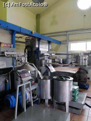 [P09] De prin fabrică » foto by diana2015
 - 
<span class="allrVoted glyphicon glyphicon-heart hidden" id="av1298229"></span>
<a class="m-l-10 hidden" id="sv1298229" onclick="voting_Foto_DelVot(,1298229,20251)" role="button">șterge vot <span class="glyphicon glyphicon-remove"></span></a>
<a id="v91298229" class=" c-red"  onclick="voting_Foto_SetVot(1298229)" role="button"><span class="glyphicon glyphicon-heart-empty"></span> <b>LIKE</b> = Votează poza</a> <img class="hidden"  id="f1298229W9" src="/imagini/loader.gif" border="0" /><span class="AjErrMes hidden" id="e1298229ErM"></span>