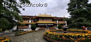 [P10] Lhasa - Norbulingka, 'Palatul de Vara din Lhasa'. » foto by iulianic
 - 
<span class="allrVoted glyphicon glyphicon-heart hidden" id="av1499891"></span>
<a class="m-l-10 hidden" id="sv1499891" onclick="voting_Foto_DelVot(,1499891,20352)" role="button">șterge vot <span class="glyphicon glyphicon-remove"></span></a>
<a id="v91499891" class=" c-red"  onclick="voting_Foto_SetVot(1499891)" role="button"><span class="glyphicon glyphicon-heart-empty"></span> <b>LIKE</b> = Votează poza</a> <img class="hidden"  id="f1499891W9" src="/imagini/loader.gif" border="0" /><span class="AjErrMes hidden" id="e1499891ErM"></span>