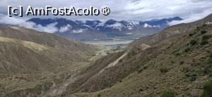 [P16] Pe drumul de munte, intre Lhasa si Shigatse. » foto by iulianic
 - 
<span class="allrVoted glyphicon glyphicon-heart hidden" id="av1499897"></span>
<a class="m-l-10 hidden" id="sv1499897" onclick="voting_Foto_DelVot(,1499897,20352)" role="button">șterge vot <span class="glyphicon glyphicon-remove"></span></a>
<a id="v91499897" class=" c-red"  onclick="voting_Foto_SetVot(1499897)" role="button"><span class="glyphicon glyphicon-heart-empty"></span> <b>LIKE</b> = Votează poza</a> <img class="hidden"  id="f1499897W9" src="/imagini/loader.gif" border="0" /><span class="AjErrMes hidden" id="e1499897ErM"></span>