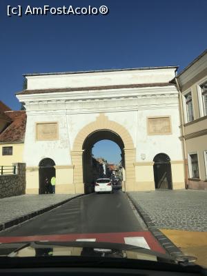 [P01] Prin Brașov, spre Drache » foto by krisstinna
 - 
<span class="allrVoted glyphicon glyphicon-heart hidden" id="av1205661"></span>
<a class="m-l-10 hidden" id="sv1205661" onclick="voting_Foto_DelVot(,1205661,20354)" role="button">șterge vot <span class="glyphicon glyphicon-remove"></span></a>
<a id="v91205661" class=" c-red"  onclick="voting_Foto_SetVot(1205661)" role="button"><span class="glyphicon glyphicon-heart-empty"></span> <b>LIKE</b> = Votează poza</a> <img class="hidden"  id="f1205661W9" src="/imagini/loader.gif" border="0" /><span class="AjErrMes hidden" id="e1205661ErM"></span>
