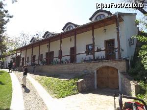 [P108] Muzeul albinăritului și crama Živanović, Sremski Karlovci » foto by Dragoș_MD
 - 
<span class="allrVoted glyphicon glyphicon-heart hidden" id="av613925"></span>
<a class="m-l-10 hidden" id="sv613925" onclick="voting_Foto_DelVot(,613925,20355)" role="button">șterge vot <span class="glyphicon glyphicon-remove"></span></a>
<a id="v9613925" class=" c-red"  onclick="voting_Foto_SetVot(613925)" role="button"><span class="glyphicon glyphicon-heart-empty"></span> <b>LIKE</b> = Votează poza</a> <img class="hidden"  id="f613925W9" src="/imagini/loader.gif" border="0" /><span class="AjErrMes hidden" id="e613925ErM"></span>