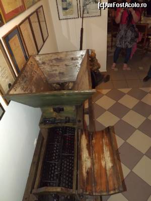 [P113] Muzeul albinăritului și crama Živanović, Sremski Karlovci - muzeul vinului » foto by Dragoș_MD
 - 
<span class="allrVoted glyphicon glyphicon-heart hidden" id="av613936"></span>
<a class="m-l-10 hidden" id="sv613936" onclick="voting_Foto_DelVot(,613936,20355)" role="button">șterge vot <span class="glyphicon glyphicon-remove"></span></a>
<a id="v9613936" class=" c-red"  onclick="voting_Foto_SetVot(613936)" role="button"><span class="glyphicon glyphicon-heart-empty"></span> <b>LIKE</b> = Votează poza</a> <img class="hidden"  id="f613936W9" src="/imagini/loader.gif" border="0" /><span class="AjErrMes hidden" id="e613936ErM"></span>