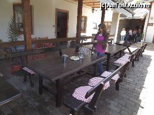 [P119] Muzeul albinăritului și crama Živanović, Sremski Karlovci - pregătirea degustării » foto by Dragoș_MD
 - 
<span class="allrVoted glyphicon glyphicon-heart hidden" id="av613948"></span>
<a class="m-l-10 hidden" id="sv613948" onclick="voting_Foto_DelVot(,613948,20355)" role="button">șterge vot <span class="glyphicon glyphicon-remove"></span></a>
<a id="v9613948" class=" c-red"  onclick="voting_Foto_SetVot(613948)" role="button"><span class="glyphicon glyphicon-heart-empty"></span> <b>LIKE</b> = Votează poza</a> <img class="hidden"  id="f613948W9" src="/imagini/loader.gif" border="0" /><span class="AjErrMes hidden" id="e613948ErM"></span>