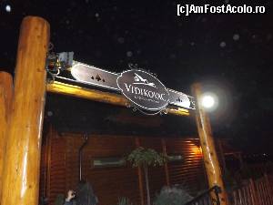[P98] Vidikovac Restoran-kompleks, Lednici - intrarea » foto by Dragoș_MD
 - 
<span class="allrVoted glyphicon glyphicon-heart hidden" id="av613891"></span>
<a class="m-l-10 hidden" id="sv613891" onclick="voting_Foto_DelVot(,613891,20355)" role="button">șterge vot <span class="glyphicon glyphicon-remove"></span></a>
<a id="v9613891" class=" c-red"  onclick="voting_Foto_SetVot(613891)" role="button"><span class="glyphicon glyphicon-heart-empty"></span> <b>LIKE</b> = Votează poza</a> <img class="hidden"  id="f613891W9" src="/imagini/loader.gif" border="0" /><span class="AjErrMes hidden" id="e613891ErM"></span>