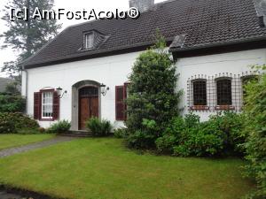 [P16] Casa de langa hotel » foto by fanespoitorul
 - 
<span class="allrVoted glyphicon glyphicon-heart hidden" id="av746125"></span>
<a class="m-l-10 hidden" id="sv746125" onclick="voting_Foto_DelVot(,746125,20363)" role="button">șterge vot <span class="glyphicon glyphicon-remove"></span></a>
<a id="v9746125" class=" c-red"  onclick="voting_Foto_SetVot(746125)" role="button"><span class="glyphicon glyphicon-heart-empty"></span> <b>LIKE</b> = Votează poza</a> <img class="hidden"  id="f746125W9" src="/imagini/loader.gif" border="0" /><span class="AjErrMes hidden" id="e746125ErM"></span>