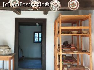 [P11] In casa Contra se afla atelierul-scoala de olarit, un proiect de salvare a celebrului centru de olarit de la Vama, unde a mai ramas un singur olar. » foto by geani anto
 - 
<span class="allrVoted glyphicon glyphicon-heart hidden" id="av1204047"></span>
<a class="m-l-10 hidden" id="sv1204047" onclick="voting_Foto_DelVot(,1204047,20391)" role="button">șterge vot <span class="glyphicon glyphicon-remove"></span></a>
<a id="v91204047" class=" c-red"  onclick="voting_Foto_SetVot(1204047)" role="button"><span class="glyphicon glyphicon-heart-empty"></span> <b>LIKE</b> = Votează poza</a> <img class="hidden"  id="f1204047W9" src="/imagini/loader.gif" border="0" /><span class="AjErrMes hidden" id="e1204047ErM"></span>