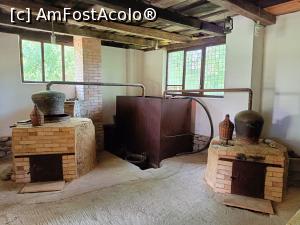 [P14] Pălincia cu instalația de extras „esențe tari”. » foto by tata123 🔱
 - 
<span class="allrVoted glyphicon glyphicon-heart hidden" id="av1332573"></span>
<a class="m-l-10 hidden" id="sv1332573" onclick="voting_Foto_DelVot(,1332573,20391)" role="button">șterge vot <span class="glyphicon glyphicon-remove"></span></a>
<a id="v91332573" class=" c-red"  onclick="voting_Foto_SetVot(1332573)" role="button"><span class="glyphicon glyphicon-heart-empty"></span> <b>LIKE</b> = Votează poza</a> <img class="hidden"  id="f1332573W9" src="/imagini/loader.gif" border="0" /><span class="AjErrMes hidden" id="e1332573ErM"></span>