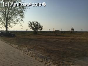 [P27] Prin tabara Navodari spre plaja » foto by julyalina
 - 
<span class="allrVoted glyphicon glyphicon-heart hidden" id="av795444"></span>
<a class="m-l-10 hidden" id="sv795444" onclick="voting_Foto_DelVot(,795444,20439)" role="button">șterge vot <span class="glyphicon glyphicon-remove"></span></a>
<a id="v9795444" class=" c-red"  onclick="voting_Foto_SetVot(795444)" role="button"><span class="glyphicon glyphicon-heart-empty"></span> <b>LIKE</b> = Votează poza</a> <img class="hidden"  id="f795444W9" src="/imagini/loader.gif" border="0" /><span class="AjErrMes hidden" id="e795444ErM"></span>