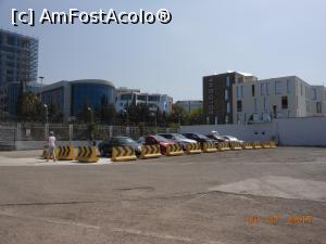 [P11] Vlorë - În port, parcarea din apropierea Hotelului Vlora International.  » foto by iulianic
 - 
<span class="allrVoted glyphicon glyphicon-heart hidden" id="av888834"></span>
<a class="m-l-10 hidden" id="sv888834" onclick="voting_Foto_DelVot(,888834,20606)" role="button">șterge vot <span class="glyphicon glyphicon-remove"></span></a>
<a id="v9888834" class=" c-red"  onclick="voting_Foto_SetVot(888834)" role="button"><span class="glyphicon glyphicon-heart-empty"></span> <b>LIKE</b> = Votează poza</a> <img class="hidden"  id="f888834W9" src="/imagini/loader.gif" border="0" /><span class="AjErrMes hidden" id="e888834ErM"></span>